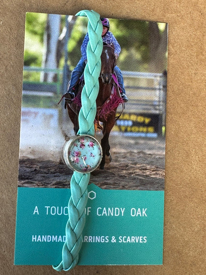 A TOUCH OF CANDY OAK BRACELET SPRAY OF ROSES 
