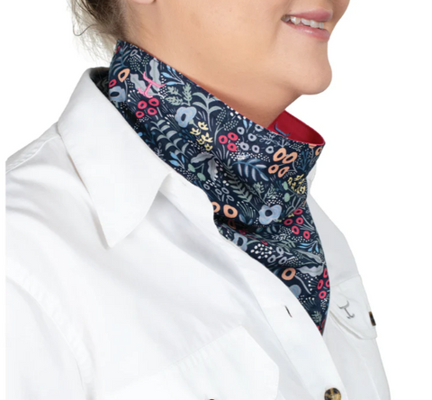 JUST COUNTRY WOMENS CARLEE DOUBLE SIDED SCARF NAVY MEADOW FLOWERS/HOT PINK [SZ:OS]